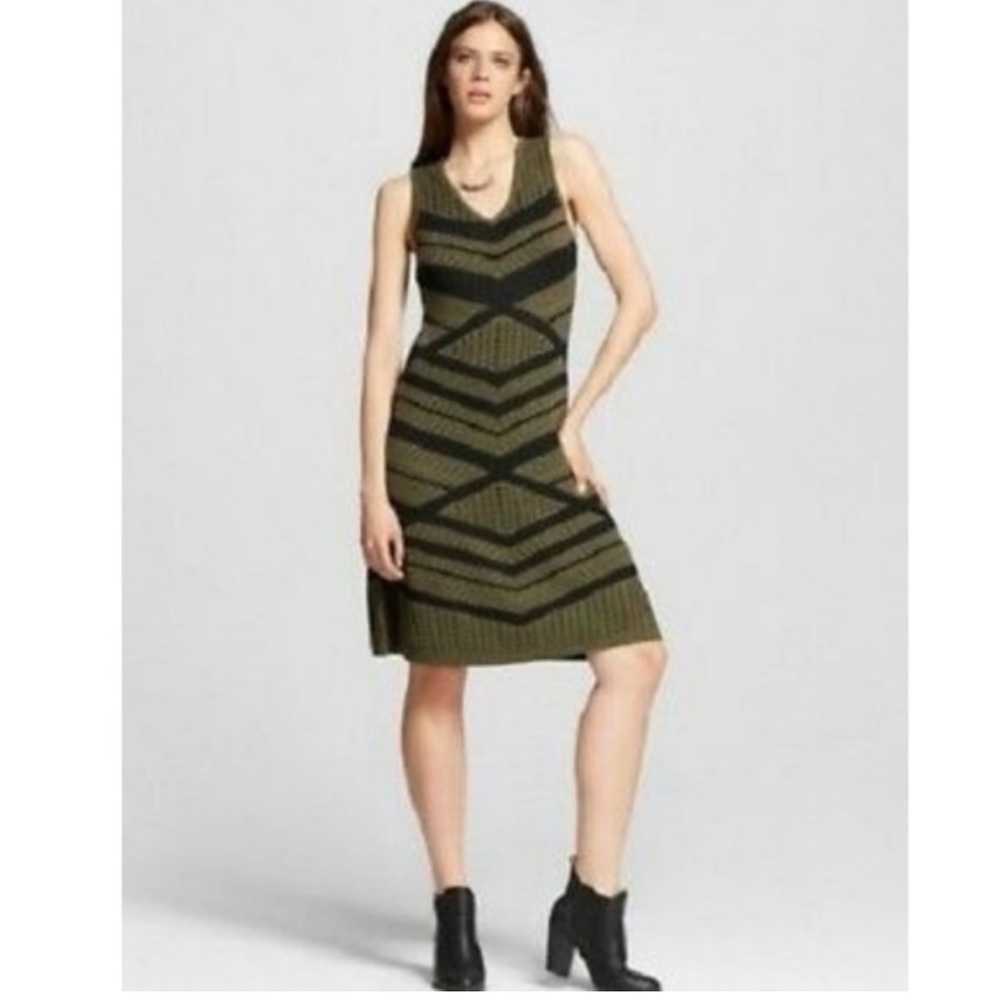 Mossimo Sleeveless Olive Green and Black Dress